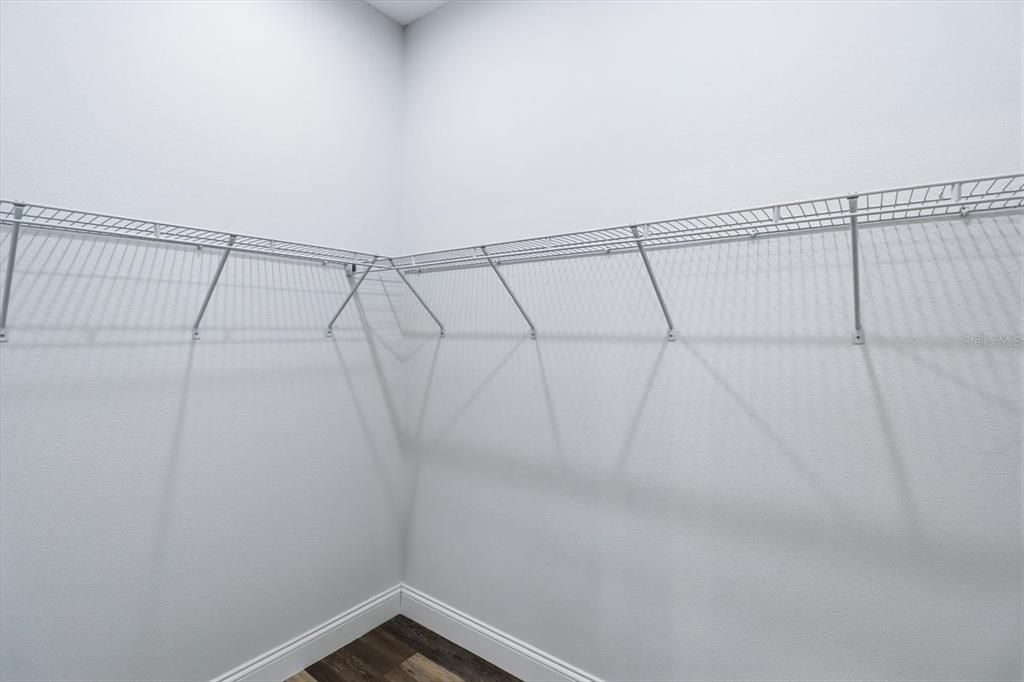 En Venta: $275,000 (3 camas, 2 baños, 1411 Pies cuadrados)