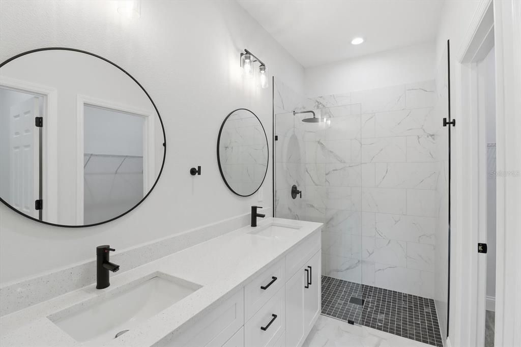 En Venta: $275,000 (3 camas, 2 baños, 1411 Pies cuadrados)