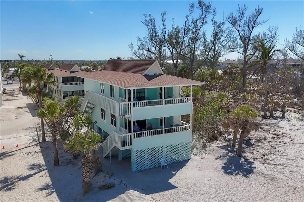 待售: $825,000 (2 贝兹, 2 浴室, 800 平方英尺)