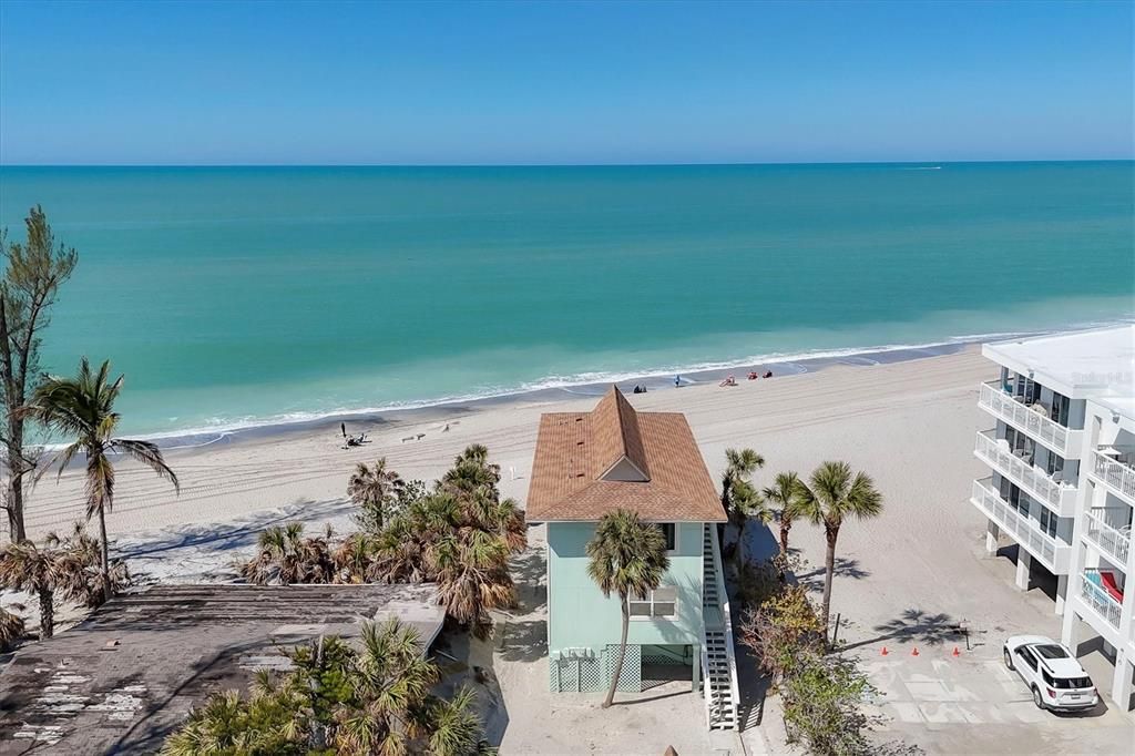 待售: $825,000 (2 贝兹, 2 浴室, 800 平方英尺)