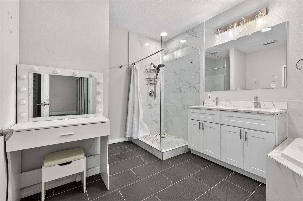 For Rent: $2,900 (3 beds, 2 baths, 1685 Square Feet)