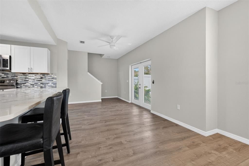 For Rent: $2,900 (3 beds, 2 baths, 1685 Square Feet)