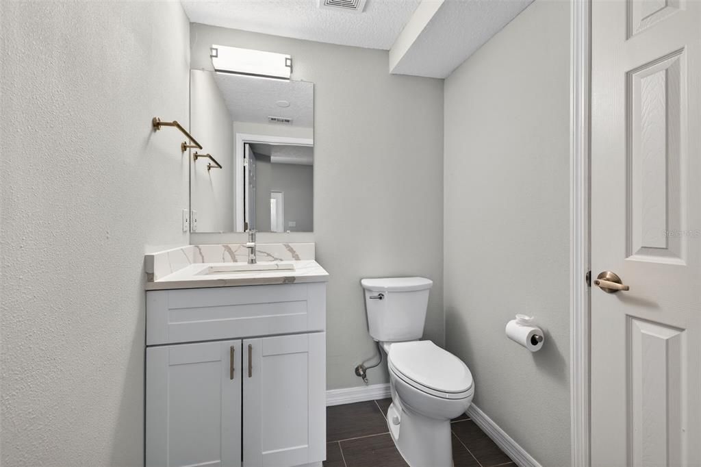 For Rent: $2,900 (3 beds, 2 baths, 1685 Square Feet)