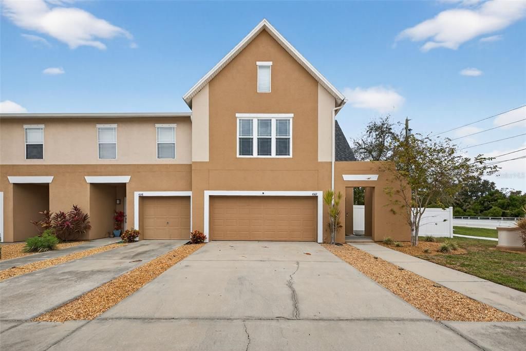 For Rent: $2,900 (3 beds, 2 baths, 1685 Square Feet)