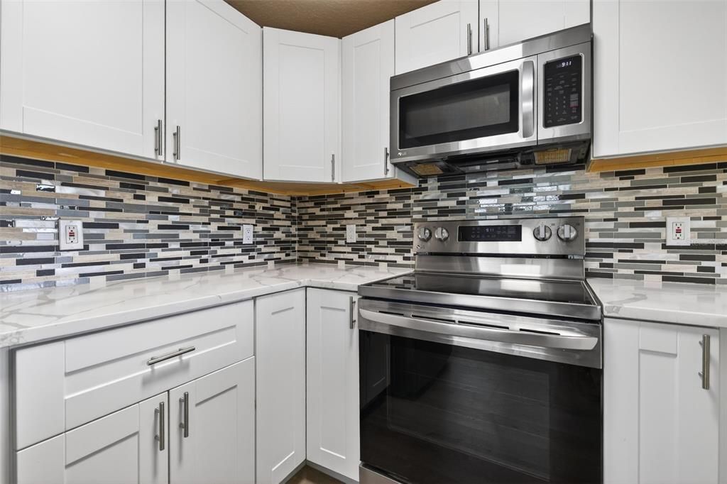 For Rent: $2,900 (3 beds, 2 baths, 1685 Square Feet)