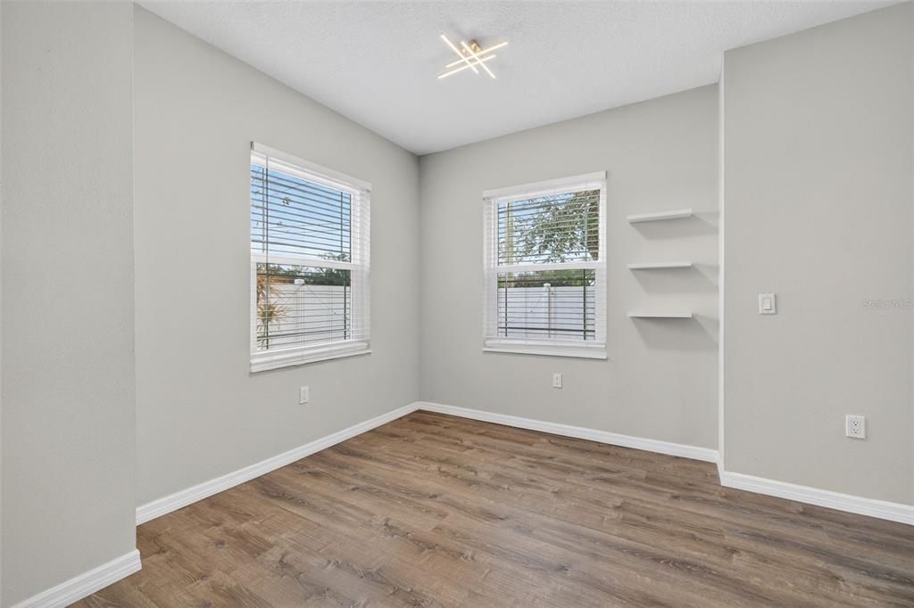 For Rent: $2,900 (3 beds, 2 baths, 1685 Square Feet)