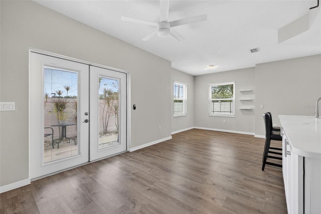 For Rent: $2,900 (3 beds, 2 baths, 1685 Square Feet)