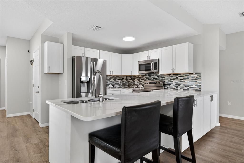 For Rent: $2,900 (3 beds, 2 baths, 1685 Square Feet)