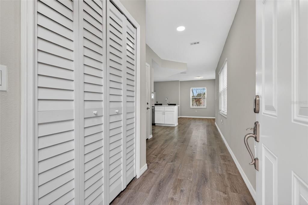 For Rent: $2,900 (3 beds, 2 baths, 1685 Square Feet)