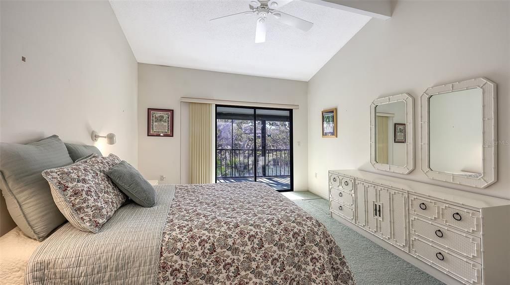 Active With Contract: $299,000 (3 beds, 2 baths, 1320 Square Feet)