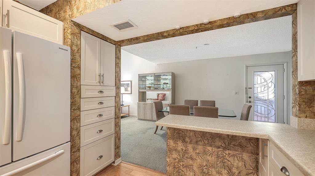 Active With Contract: $299,000 (3 beds, 2 baths, 1320 Square Feet)