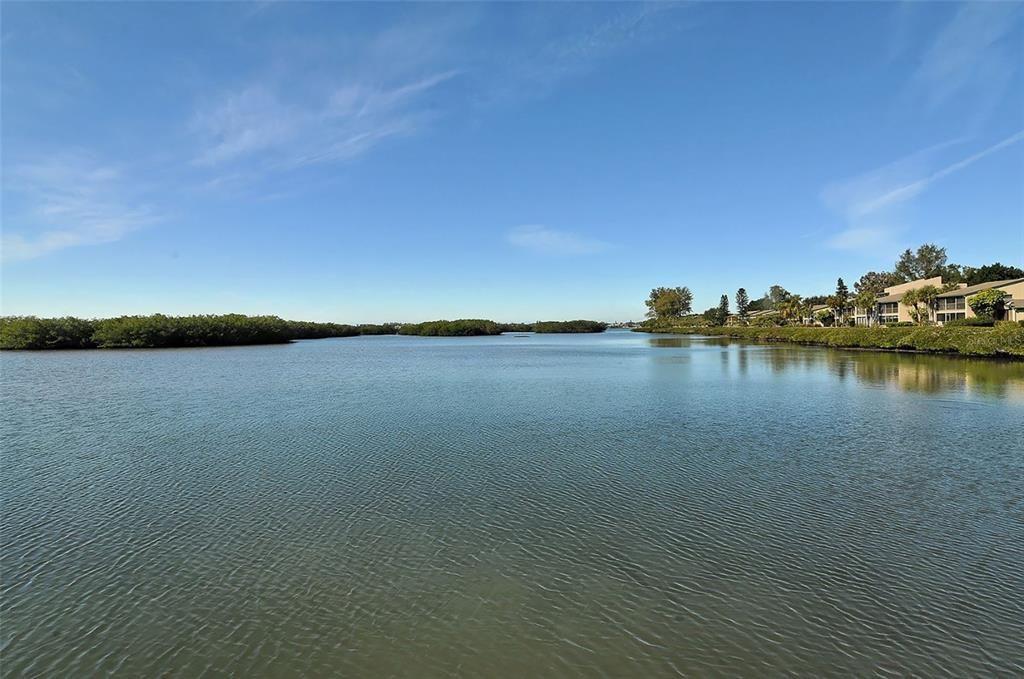 Active With Contract: $299,000 (3 beds, 2 baths, 1320 Square Feet)