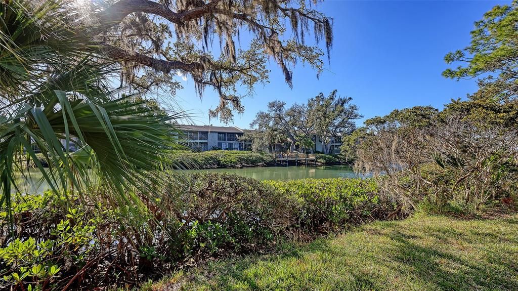 Active With Contract: $299,000 (3 beds, 2 baths, 1320 Square Feet)