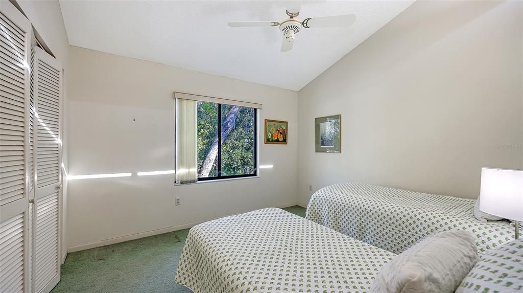 Active With Contract: $299,000 (3 beds, 2 baths, 1320 Square Feet)