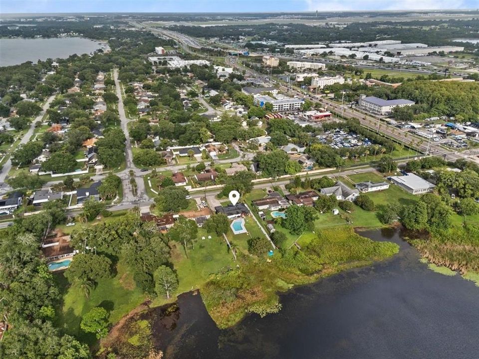 En Venta: $550,000 (4 camas, 3 baños, 1405 Pies cuadrados)