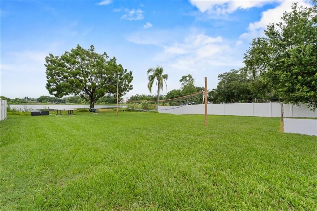 En Venta: $550,000 (4 camas, 3 baños, 1405 Pies cuadrados)