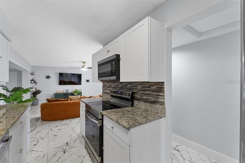 En Venta: $550,000 (4 camas, 3 baños, 1405 Pies cuadrados)