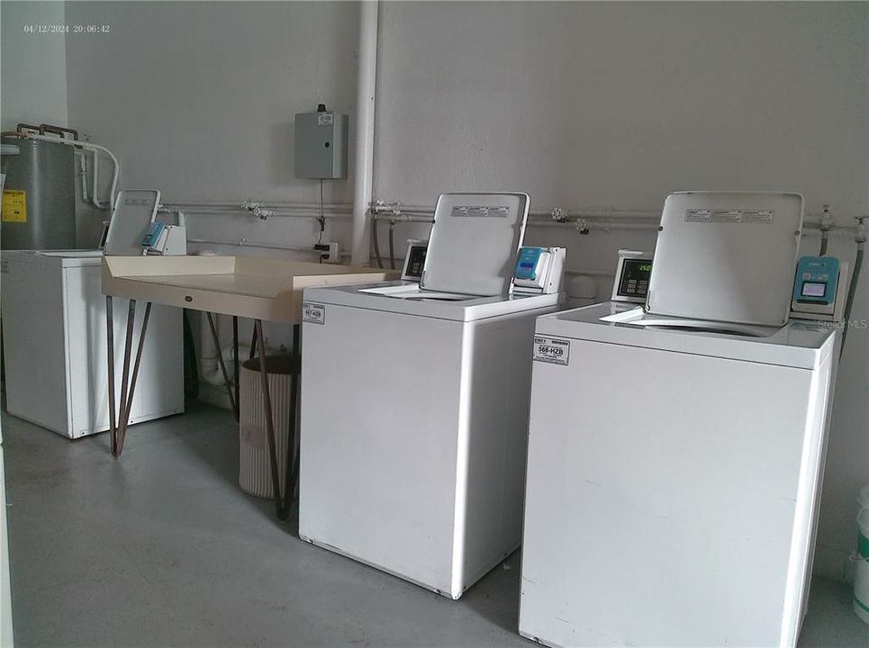 На продажу: $119,000 (2 спален, 1 ванн, 1100 Квадратных фут)