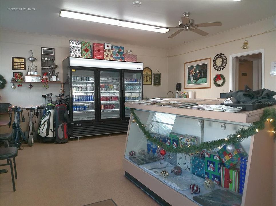 На продажу: $119,000 (2 спален, 1 ванн, 1100 Квадратных фут)