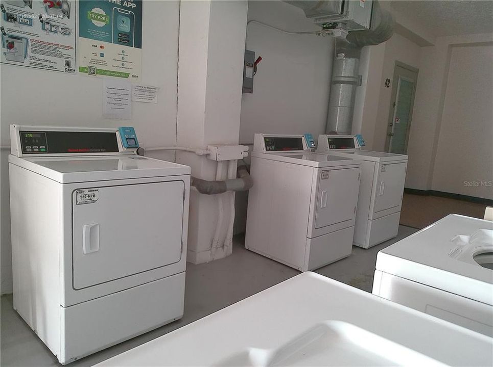 На продажу: $119,000 (2 спален, 1 ванн, 1100 Квадратных фут)