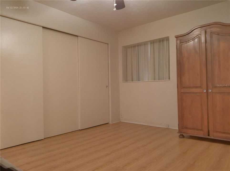 На продажу: $119,000 (2 спален, 1 ванн, 1100 Квадратных фут)