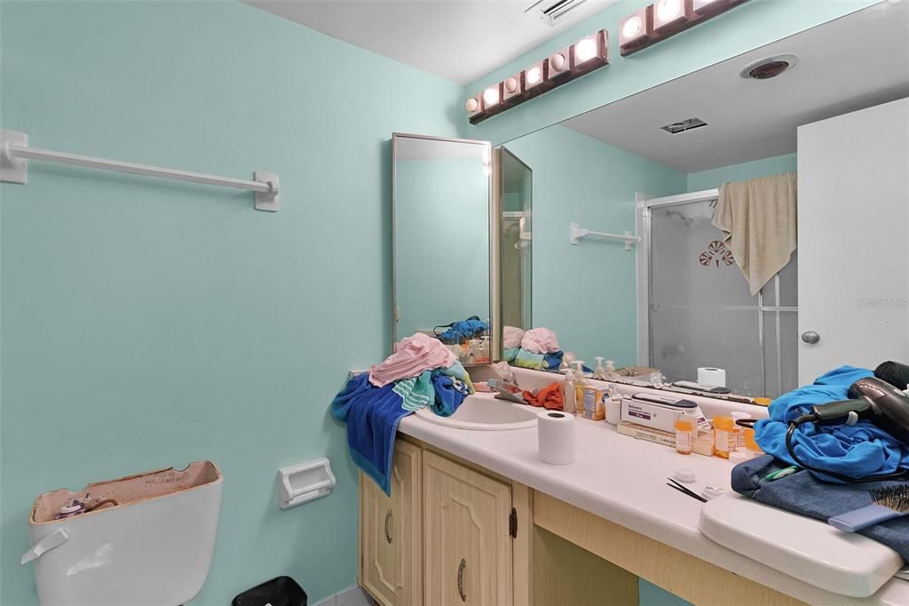 En Venta: $107,000 (2 camas, 2 baños, 1110 Pies cuadrados)