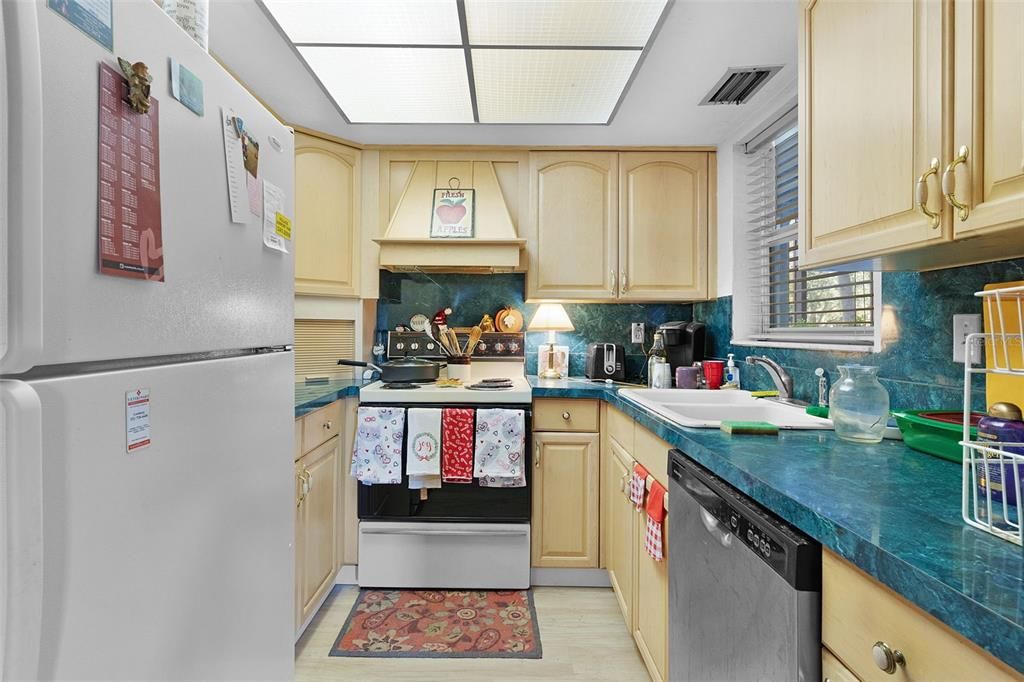 En Venta: $107,000 (2 camas, 2 baños, 1110 Pies cuadrados)