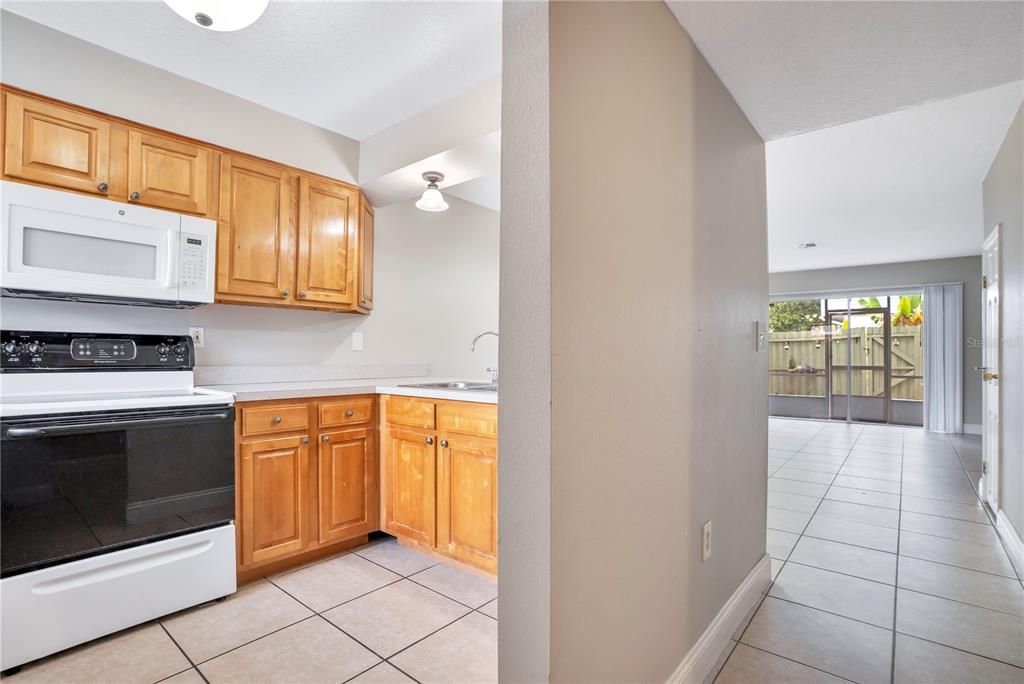 待售: $165,000 (2 贝兹, 2 浴室, 1154 平方英尺)