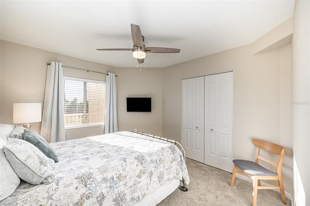 For Rent: $3,800 (3 beds, 2 baths, 2051 Square Feet)