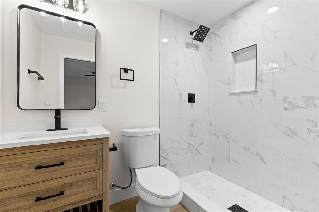 For Sale: $329,900 (3 beds, 2 baths, 1036 Square Feet)