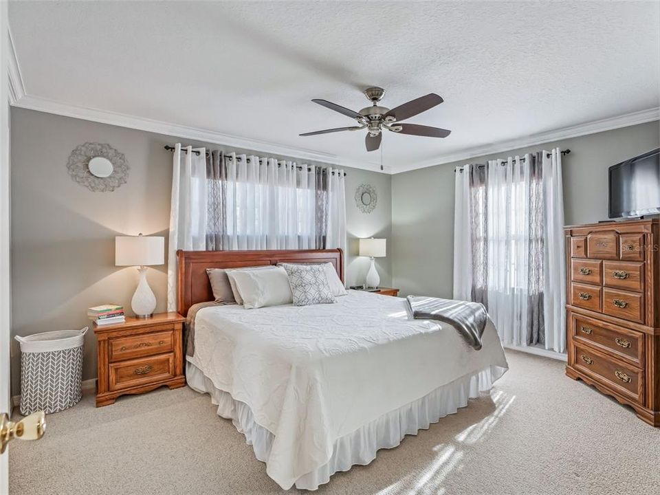 待售: $275,000 (2 贝兹, 2 浴室, 1608 平方英尺)