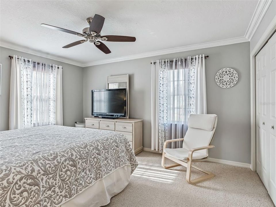 待售: $275,000 (2 贝兹, 2 浴室, 1608 平方英尺)