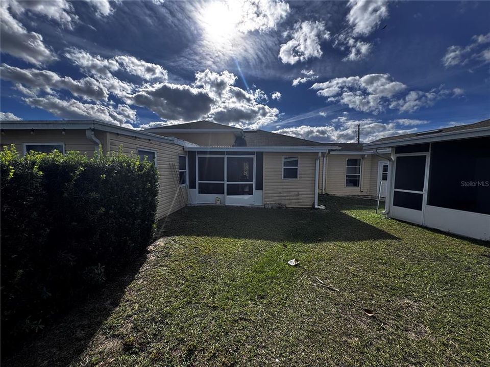 待售: $109,000 (2 贝兹, 1 浴室, 648 平方英尺)