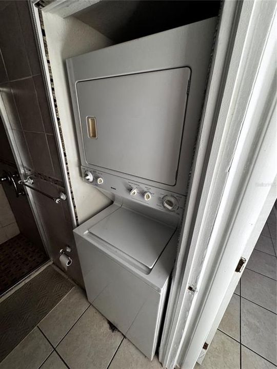 For Sale: $109,000 (2 beds, 1 baths, 648 Square Feet)