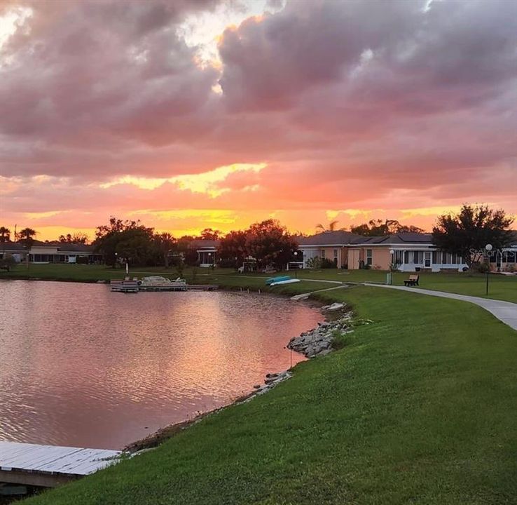 待售: $109,000 (2 贝兹, 1 浴室, 648 平方英尺)