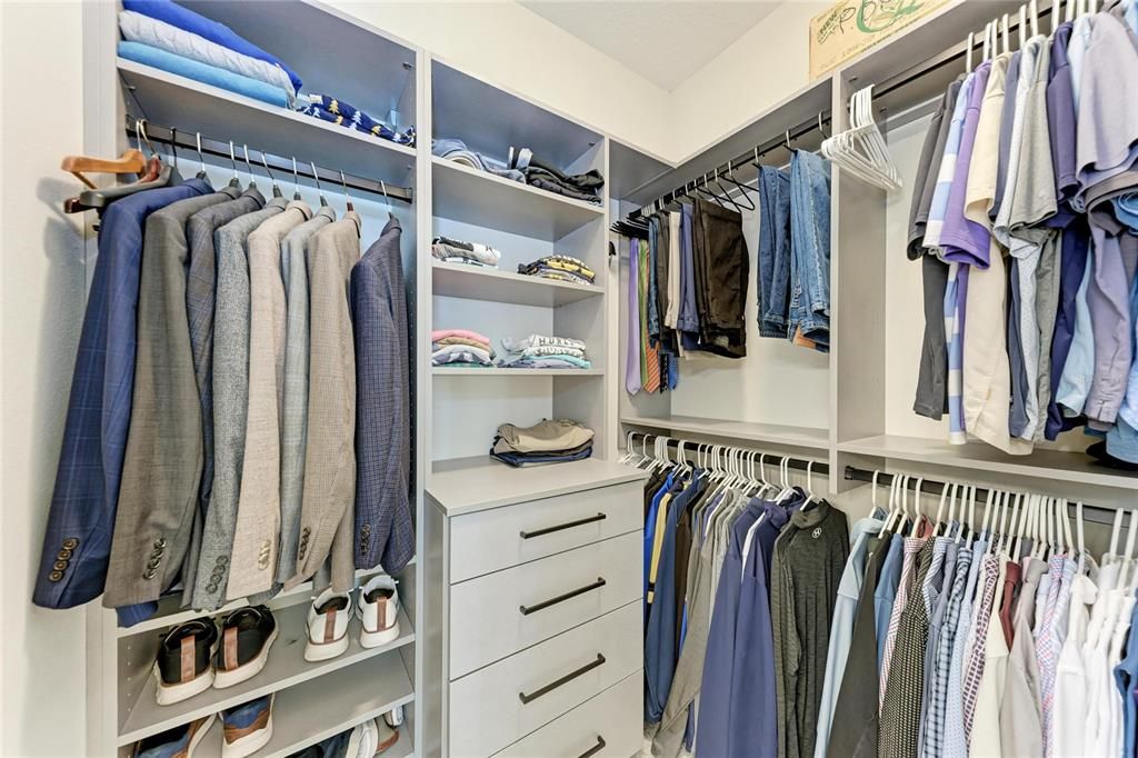 En Venta: $575,000 (4 camas, 4 baños, 3076 Pies cuadrados)