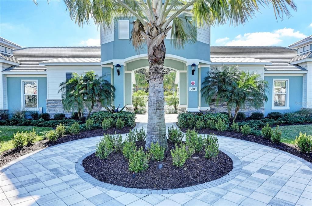 En Venta: $575,000 (4 camas, 4 baños, 3076 Pies cuadrados)