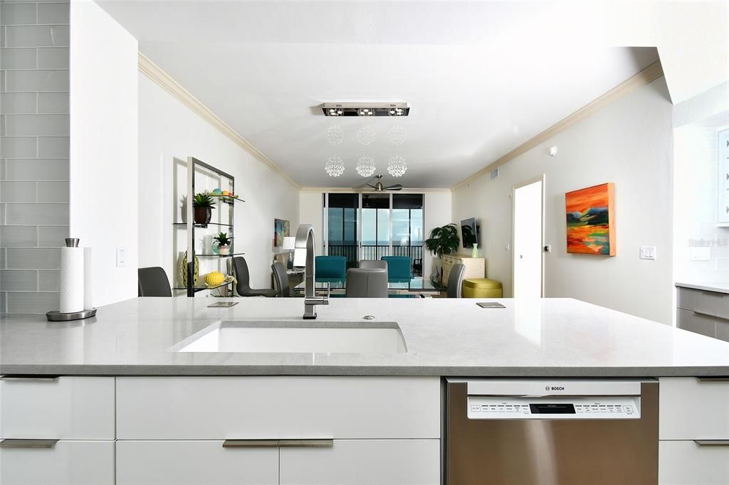 待售: $499,900 (3 贝兹, 2 浴室, 1684 平方英尺)