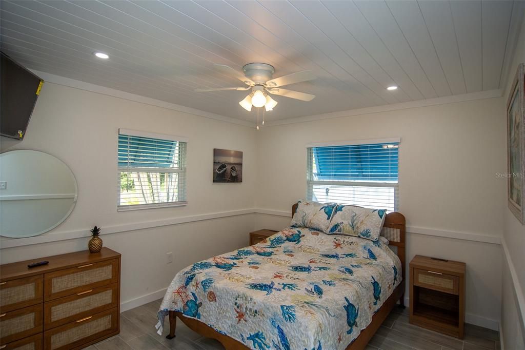 For Rent: $5,400 (2 beds, 2 baths, 864 Square Feet)