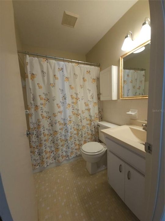 For Rent: $1,475 (2 beds, 2 baths, 1100 Square Feet)