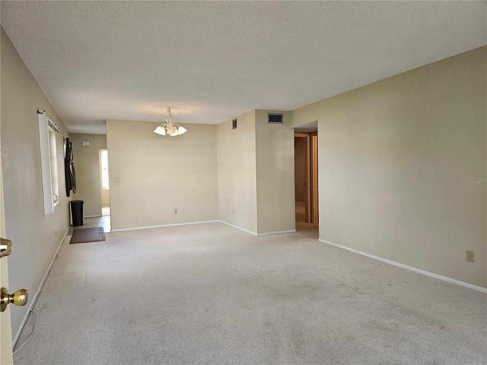 For Rent: $1,475 (2 beds, 2 baths, 1100 Square Feet)