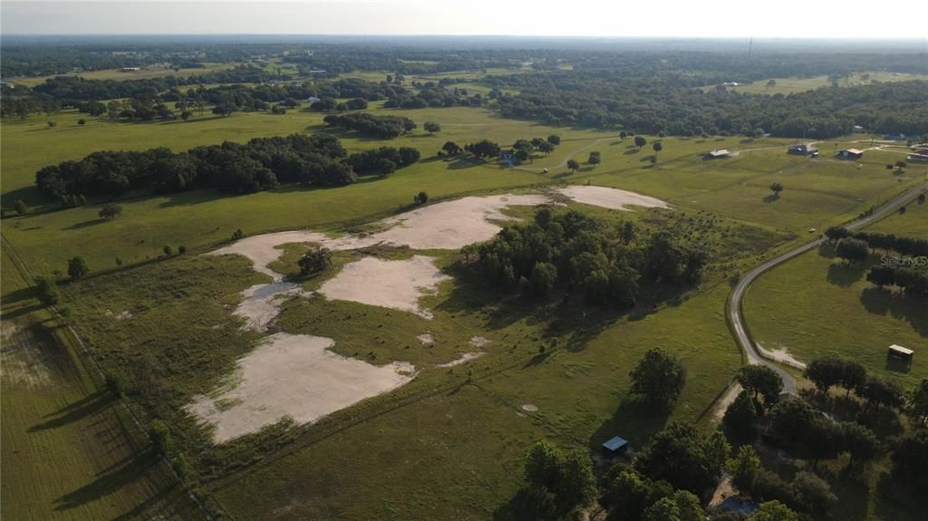 На продажу: $899,000 (21.94 acres)