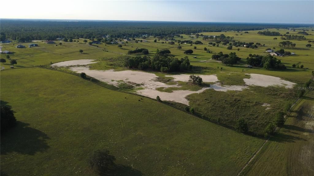 На продажу: $899,000 (21.94 acres)