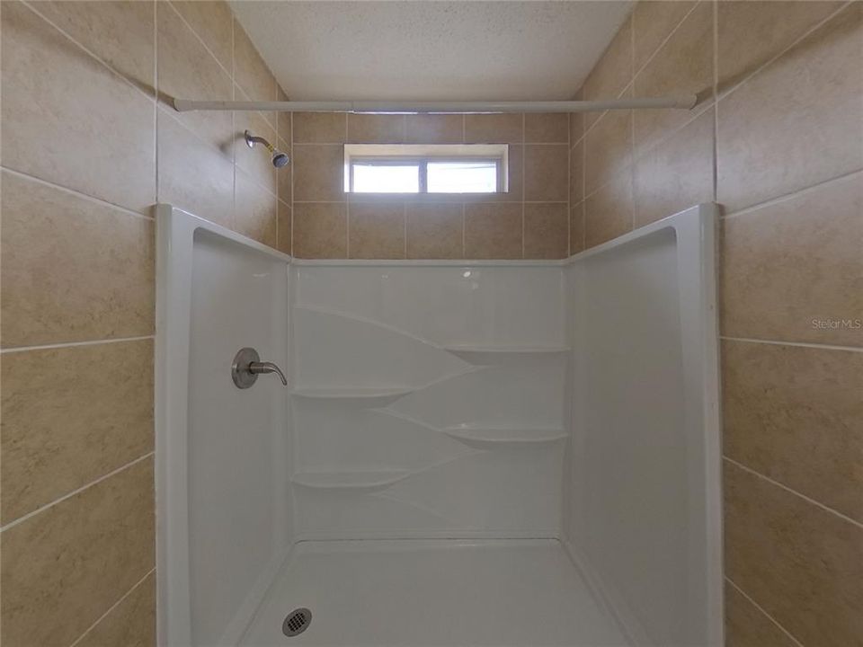 En Renta: $2,079 (4 camas, 2 baños, 1655 Pies cuadrados)