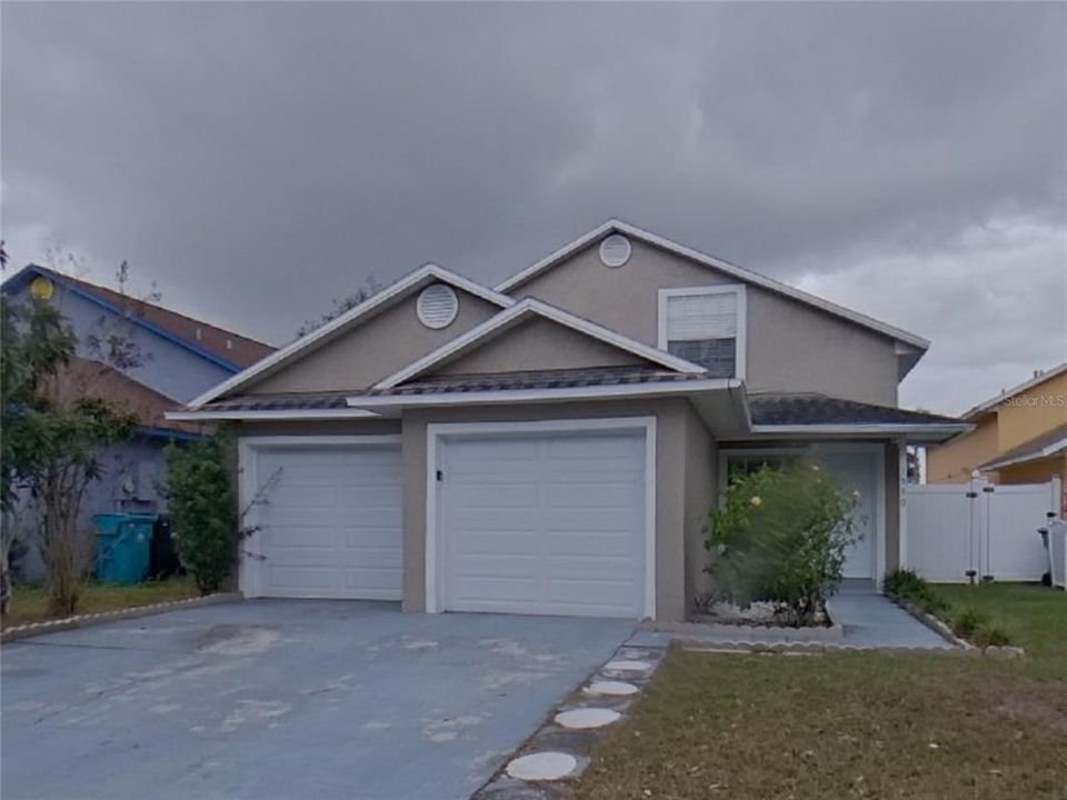 En Renta: $2,079 (4 camas, 2 baños, 1655 Pies cuadrados)