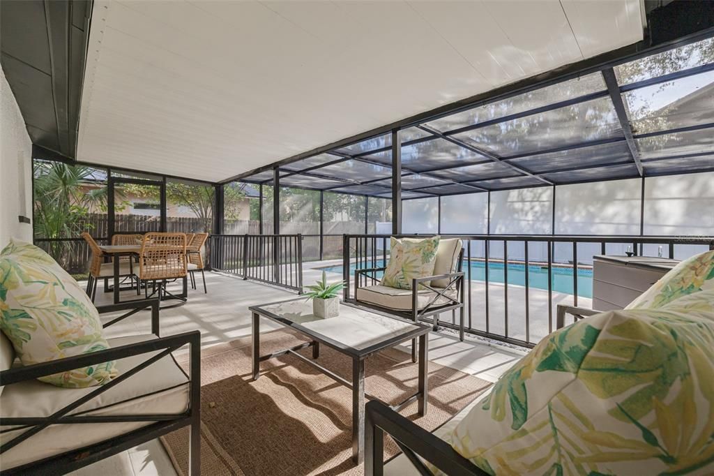 For Sale: $599,900 (4 beds, 2 baths, 1672 Square Feet)