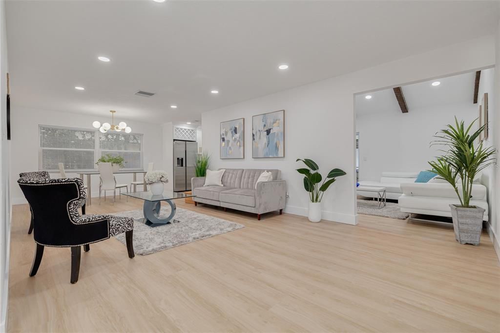 For Sale: $599,900 (4 beds, 2 baths, 1672 Square Feet)