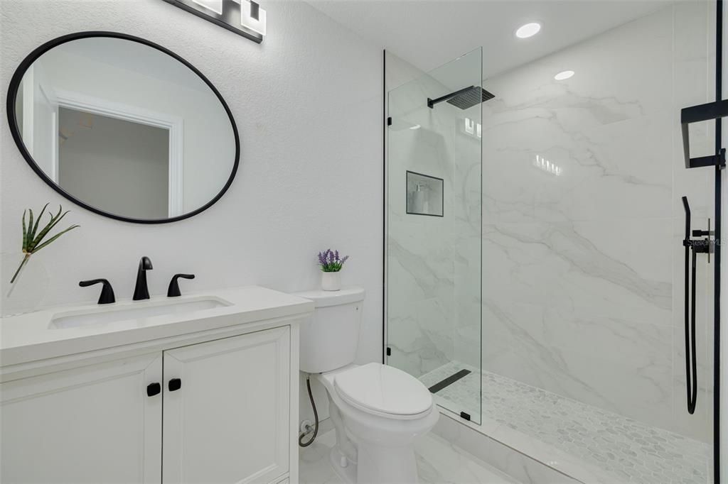 For Sale: $599,900 (4 beds, 2 baths, 1672 Square Feet)