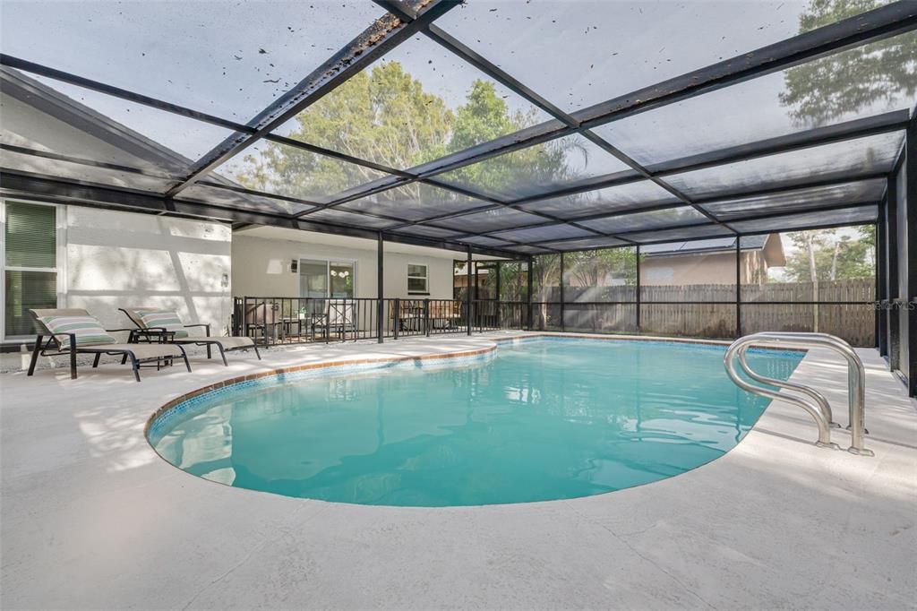 For Sale: $599,900 (4 beds, 2 baths, 1672 Square Feet)