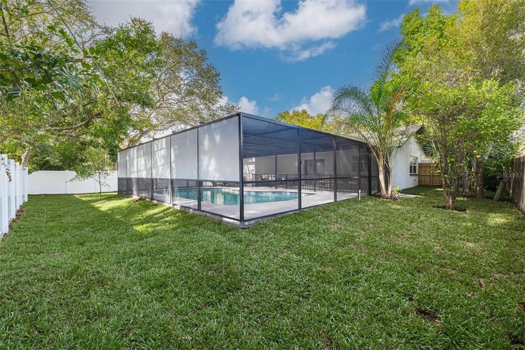 For Sale: $599,900 (4 beds, 2 baths, 1672 Square Feet)